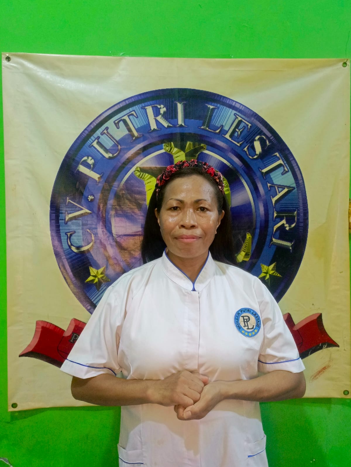 Calon ART berseragam putih Putri Lestari